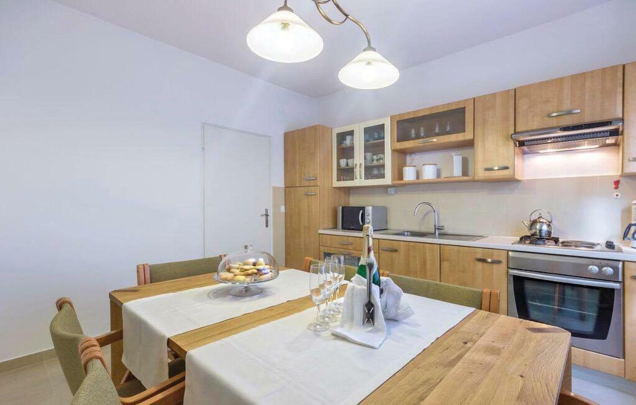 Apartman Eta Daire Pula Dış mekan fotoğraf