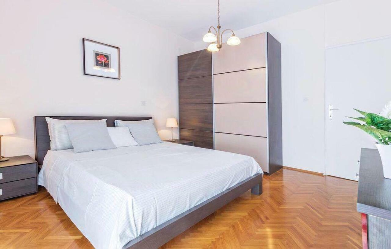 Apartman Eta Daire Pula Dış mekan fotoğraf